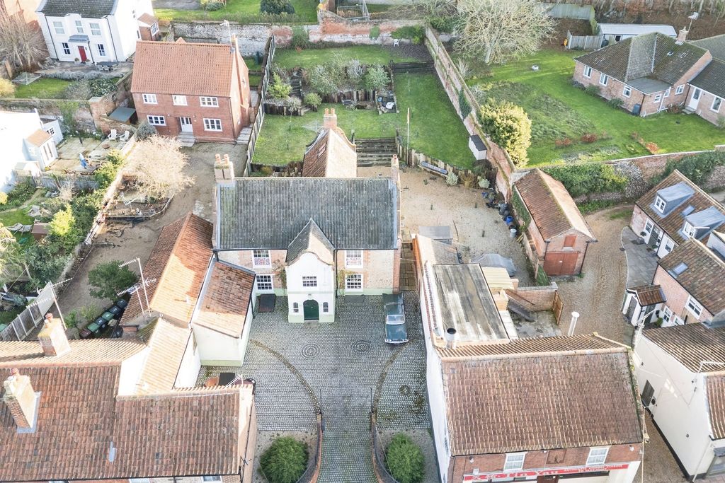 Property photo 1 of 20