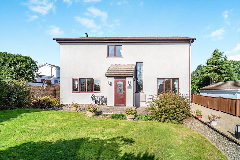 Property photo 2 of 38 Picture No. 96