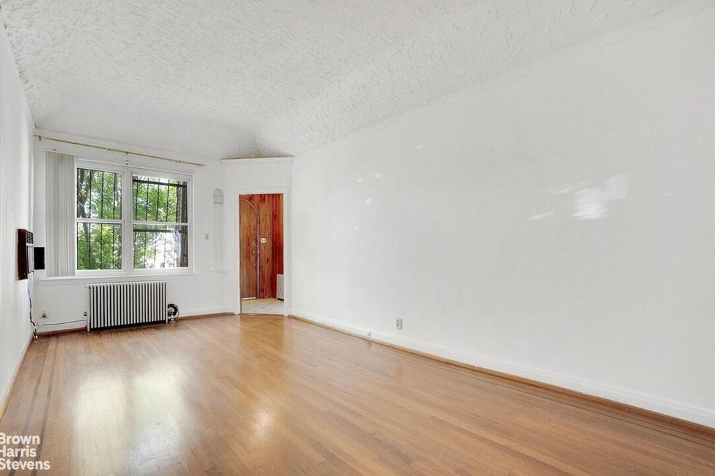 Property photo 2 of 12 <Alttext/>