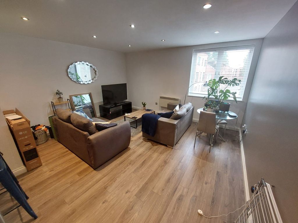 Property photo 1 of 4