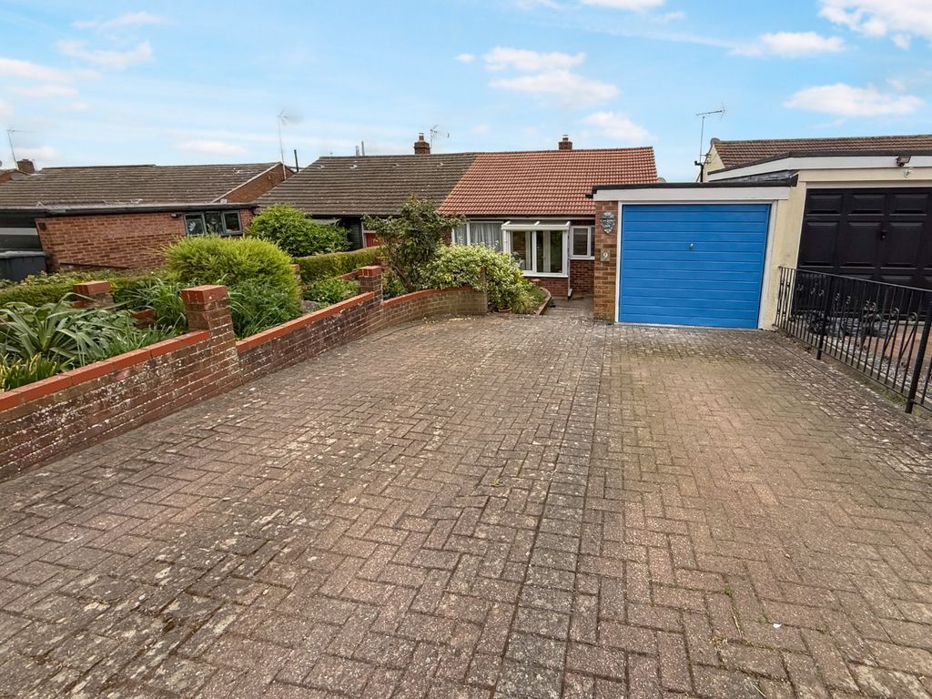 Property photo 2 of 18 4162831