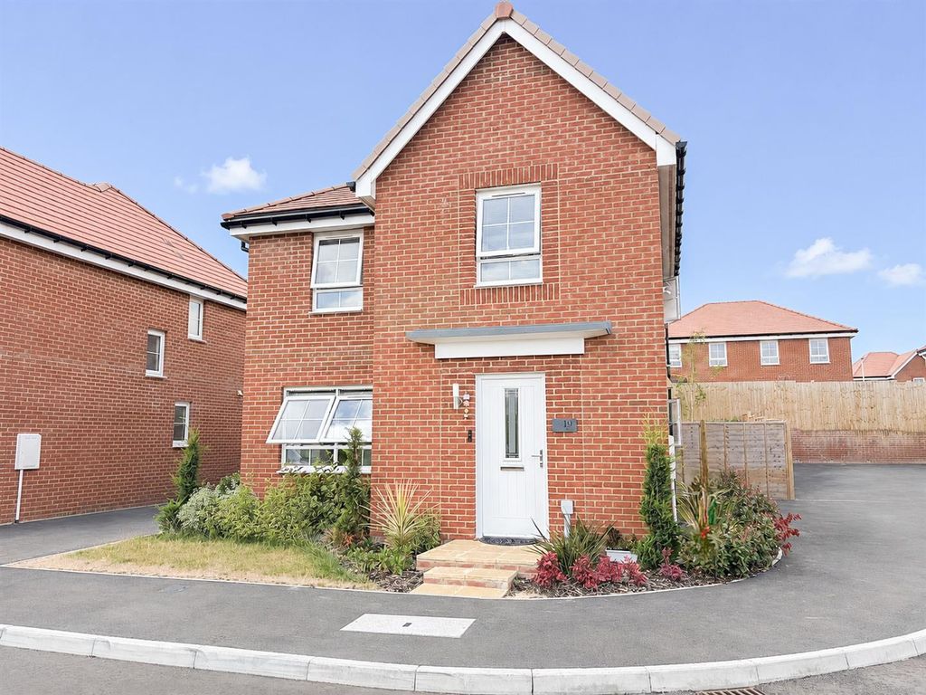 Property photo 1 of 16