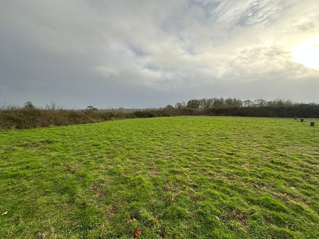 Property photo 2 of 10 Photo 3