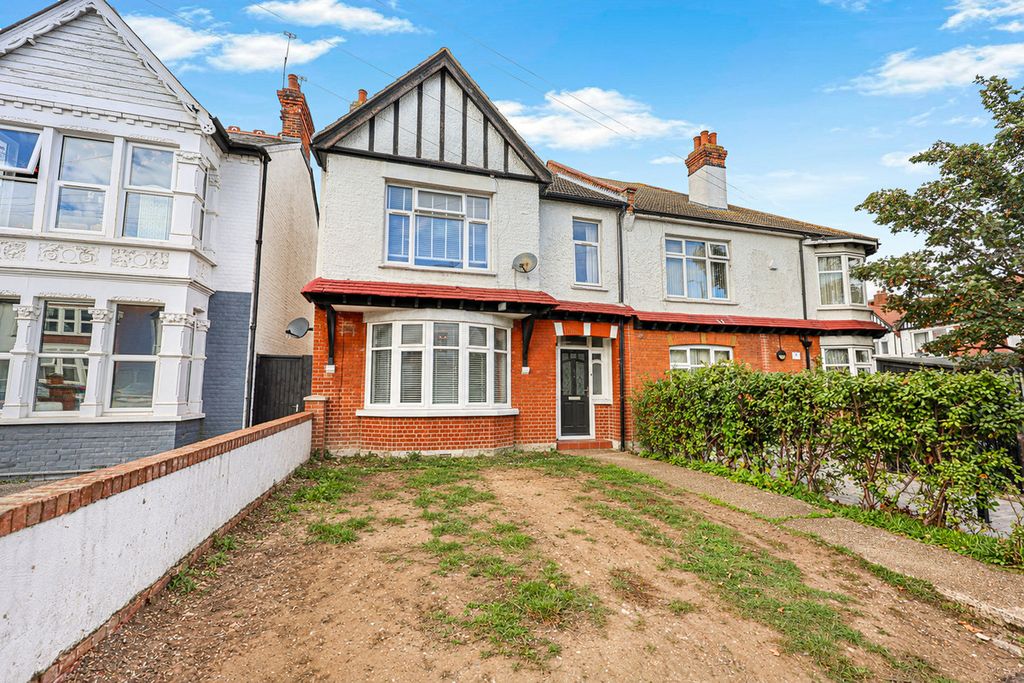 Property photo 1 of 24