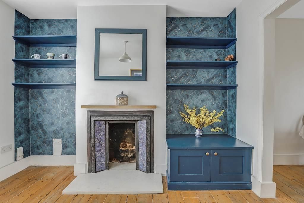 Property photo 3 of 15 09-96B7Jhpropwpen - 21 Percy Road - 4-Small.Jpg