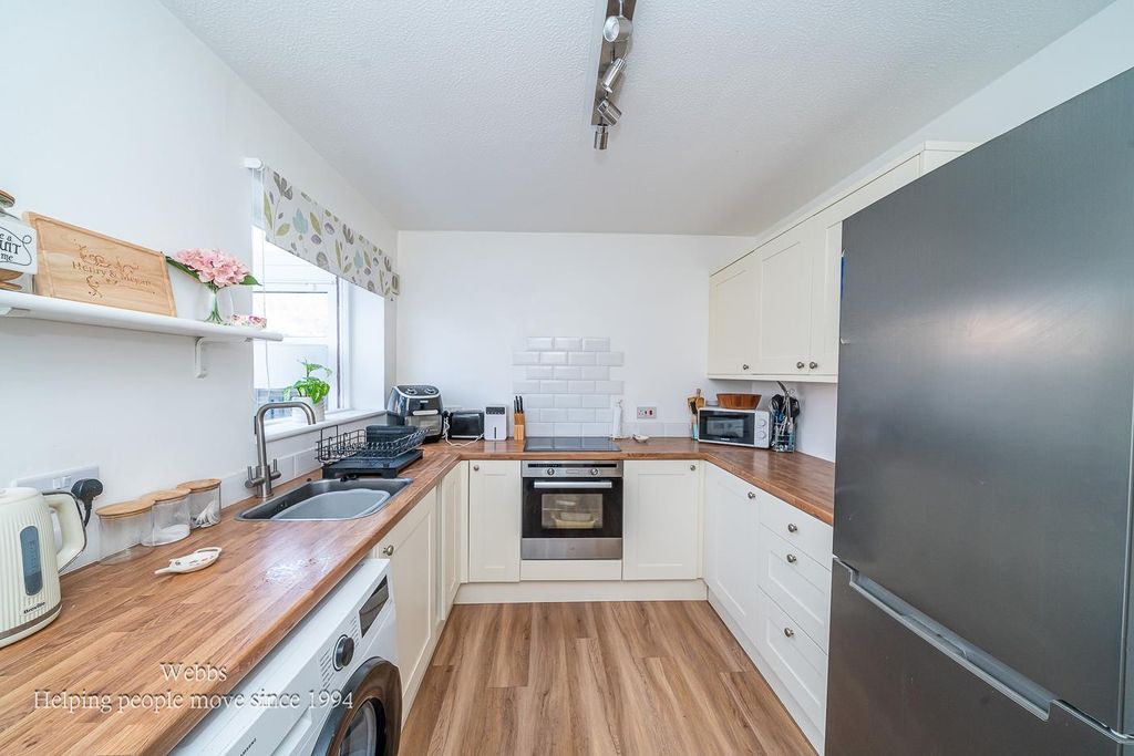 Property photo 2 of 23 Webbs-5.Jpg