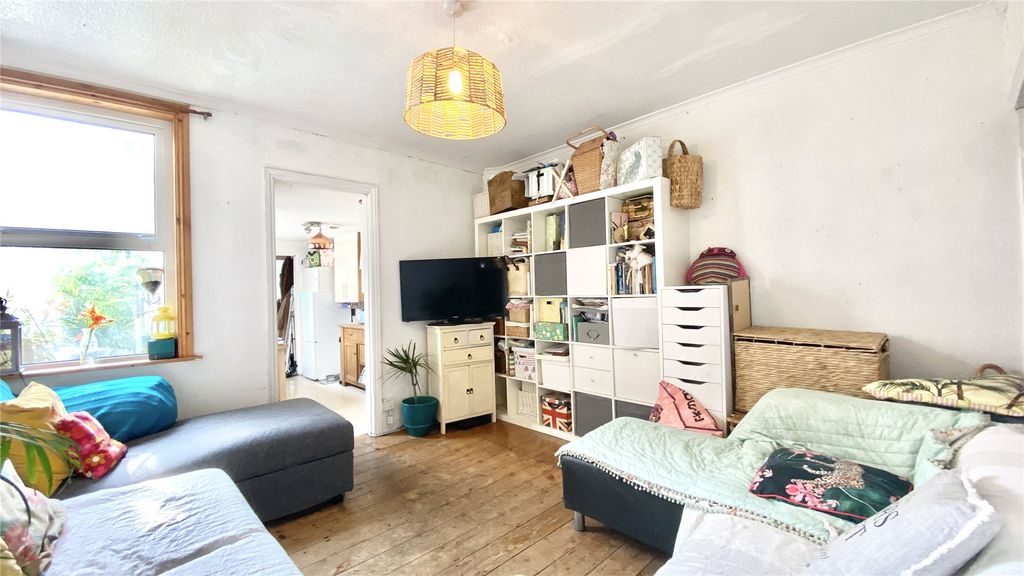 Property photo 2 of 8 Picture No. 03