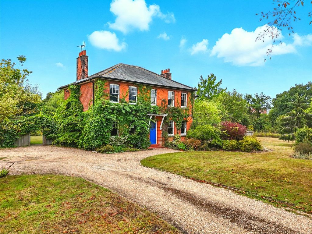 Property photo 1 of 18 Front