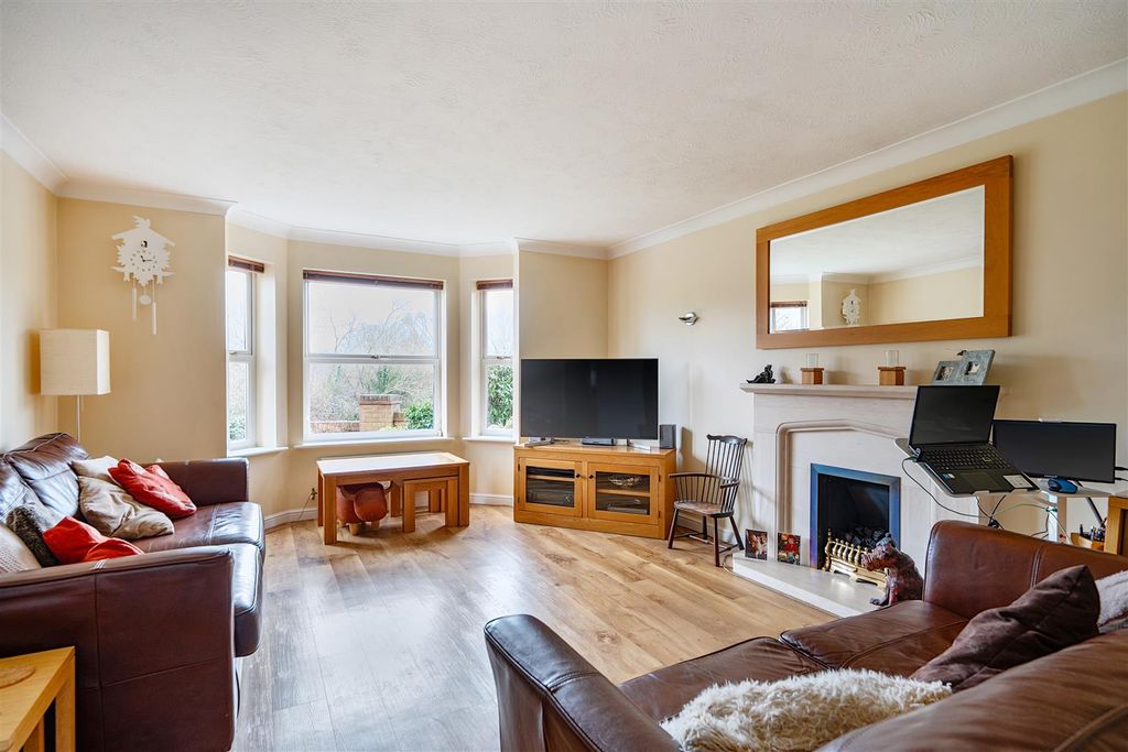 Property photo 2 of 19 1392801-6-6943Ea71Bf751.Jpg