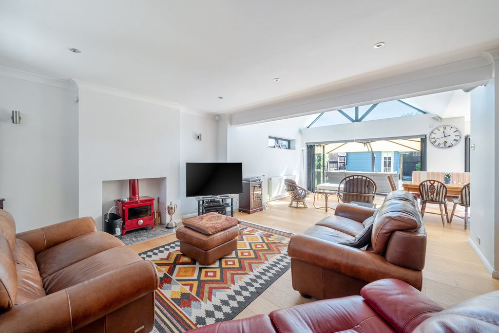 Property photo 3 of 20 1452942-15-69F496...
