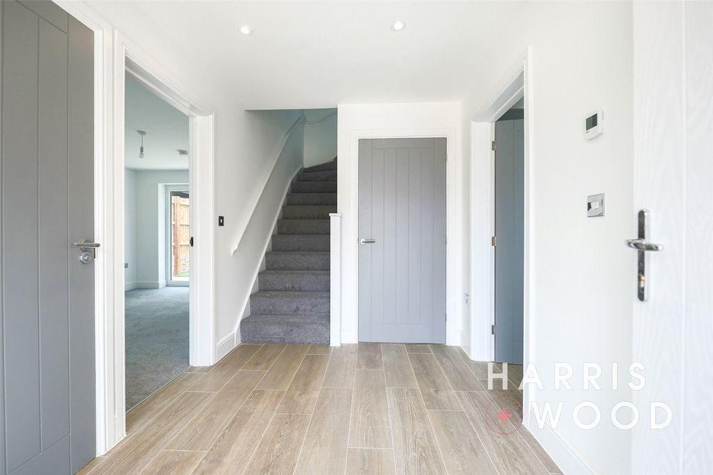 Property photo 2 of 18 Picture No. 16