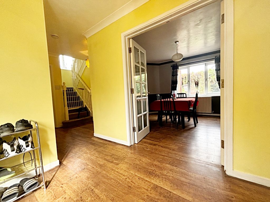 Property photo 2 of 41 Hallway 