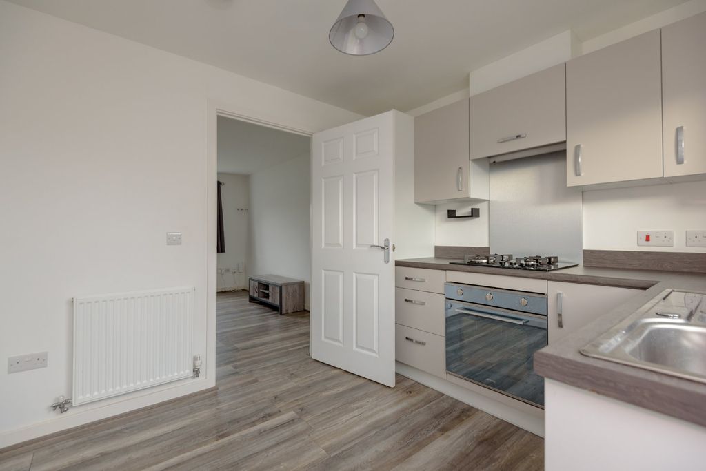 Property photo 2 of 19 Picture No. 21