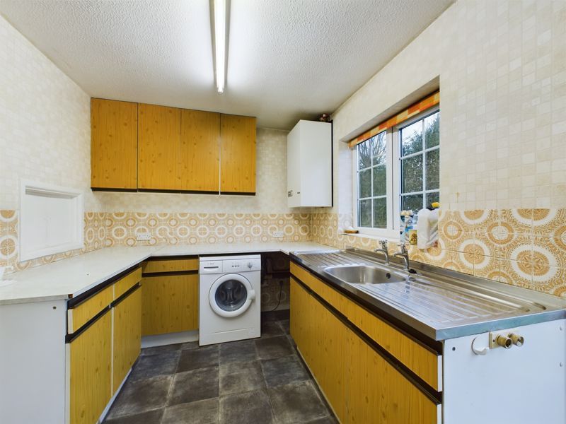 Property photo 2 of 13 Kitchen