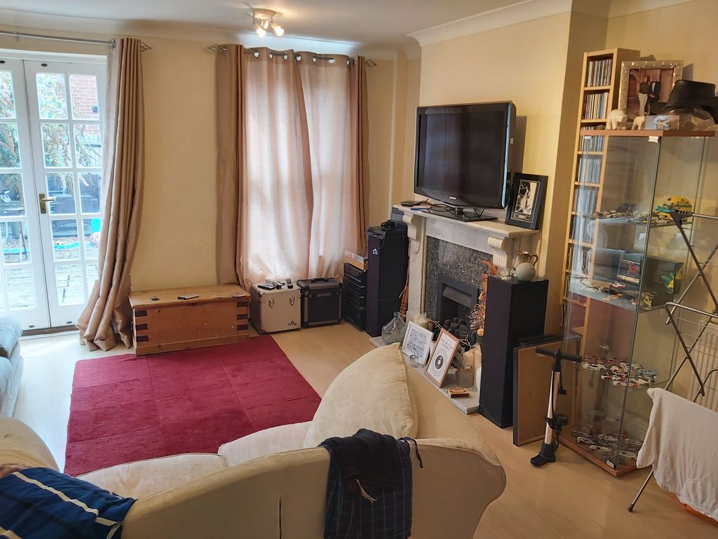 Property photo 2 of 7