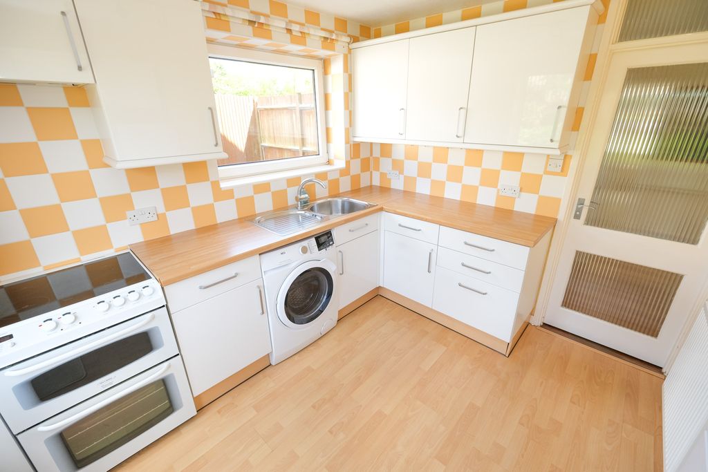 Property photo 3 of 14