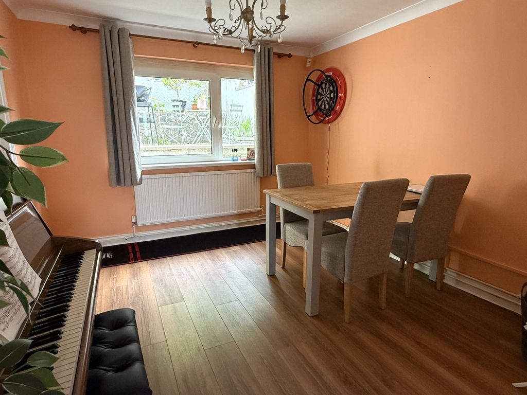 Property photo 3 of 17 Not Specified