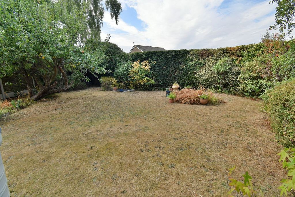 Property photo 2 of 12