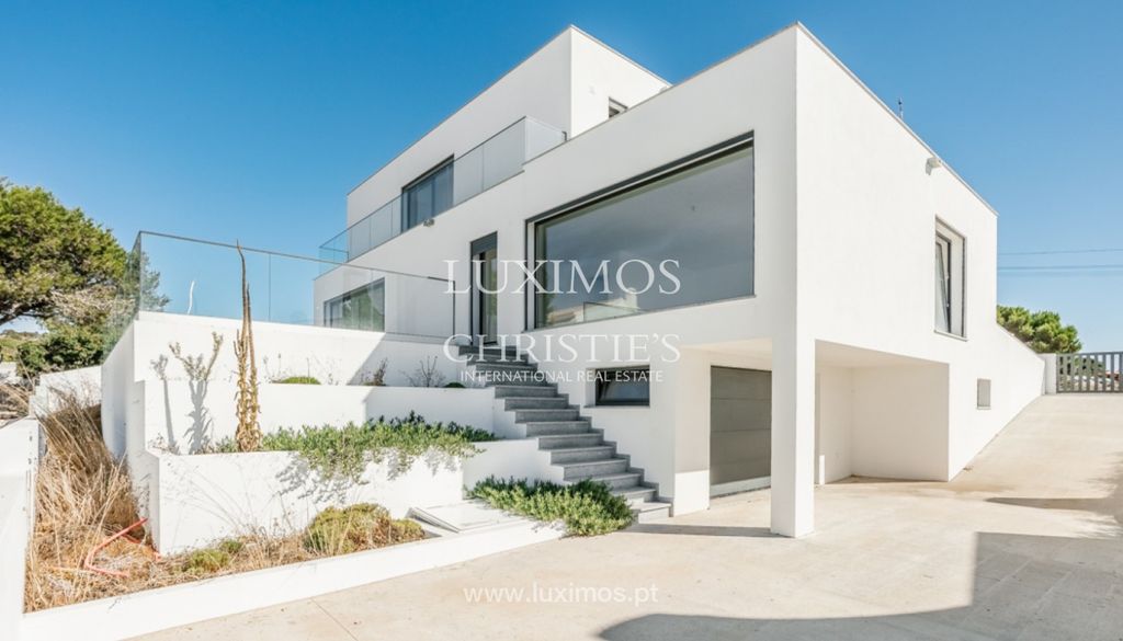 Property photo 2 of 25