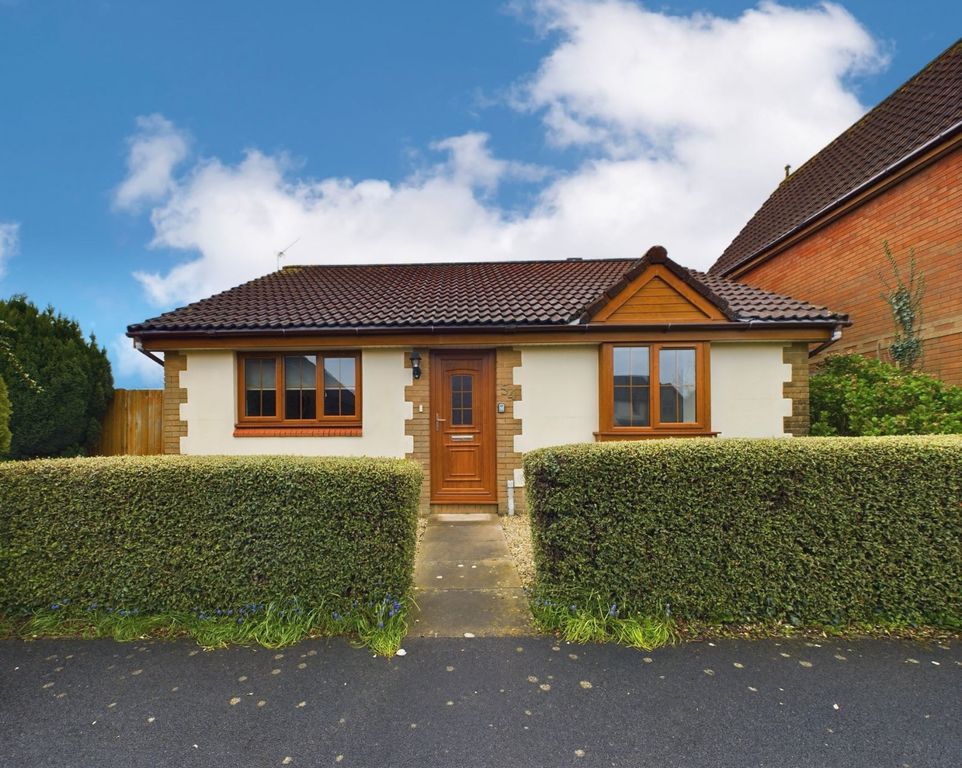 Property photo 1 of 9 Front