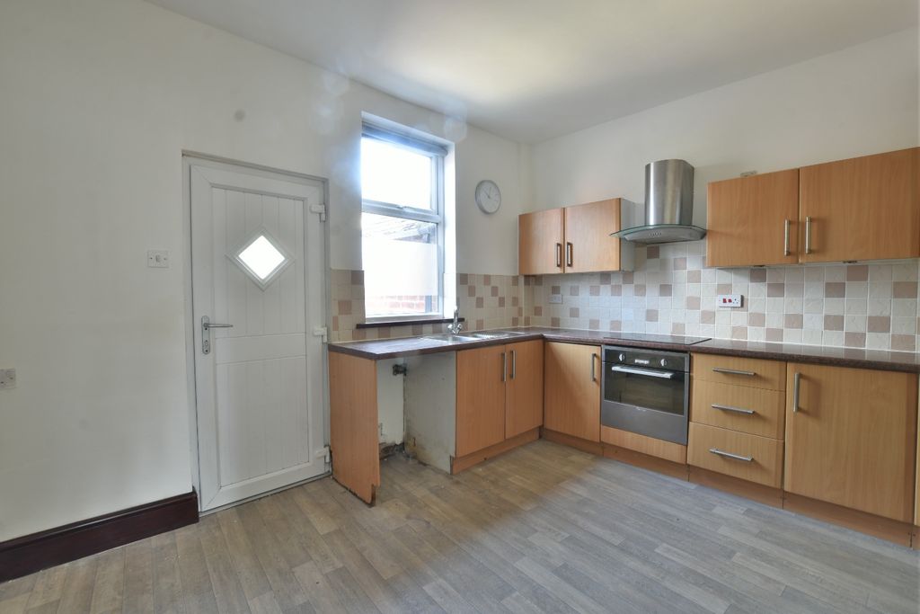 Property photo 3 of 10 4319952