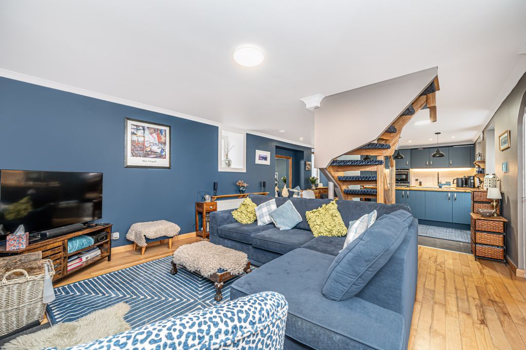 Property photo 2 of 27 Property Image 2