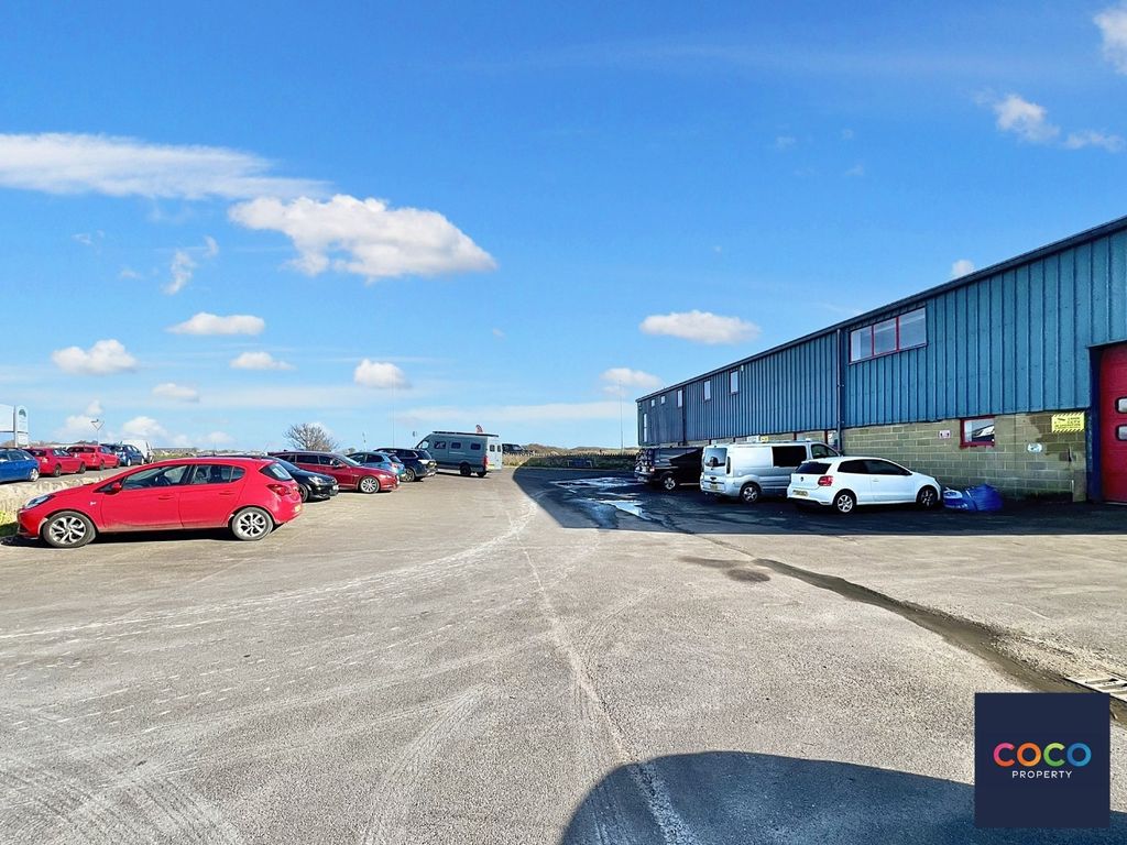 Property photo 3 of 3 4867173