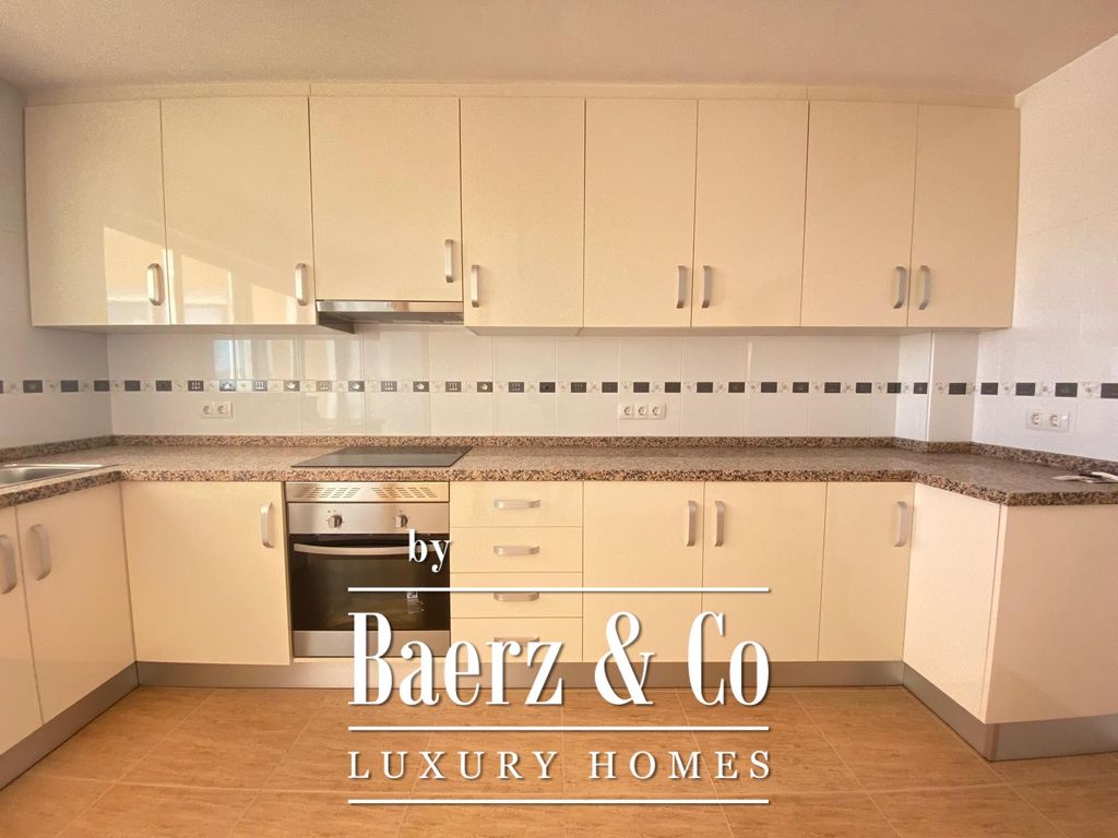 Property photo 2 of 34