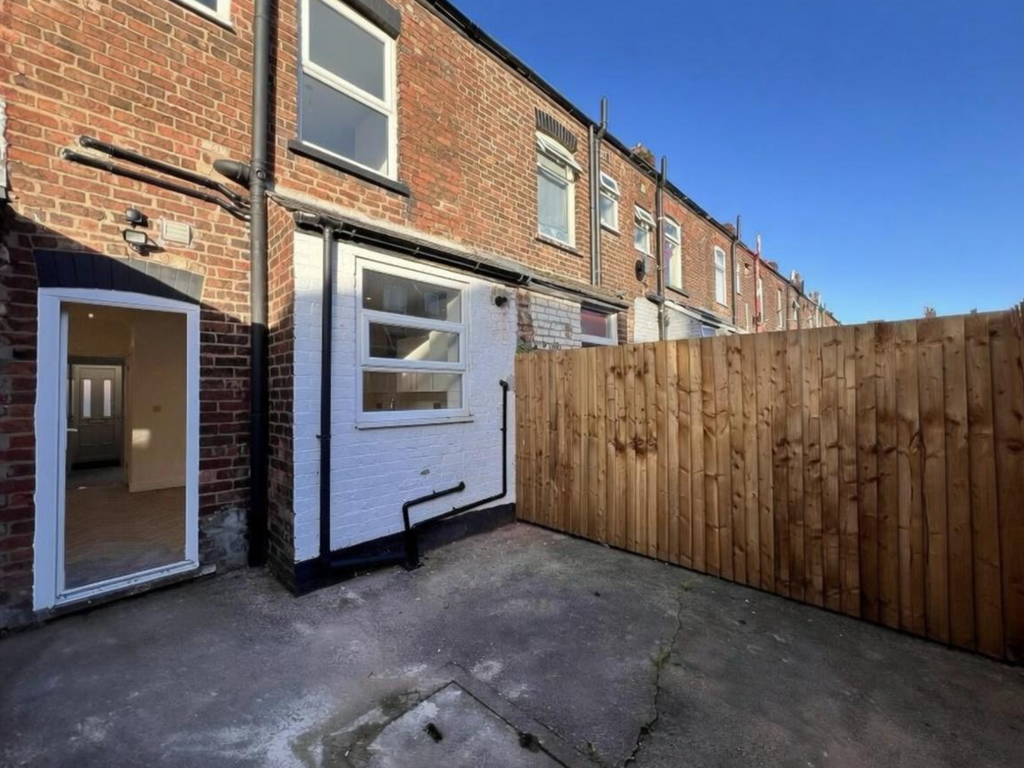 Property photo 1 of 6