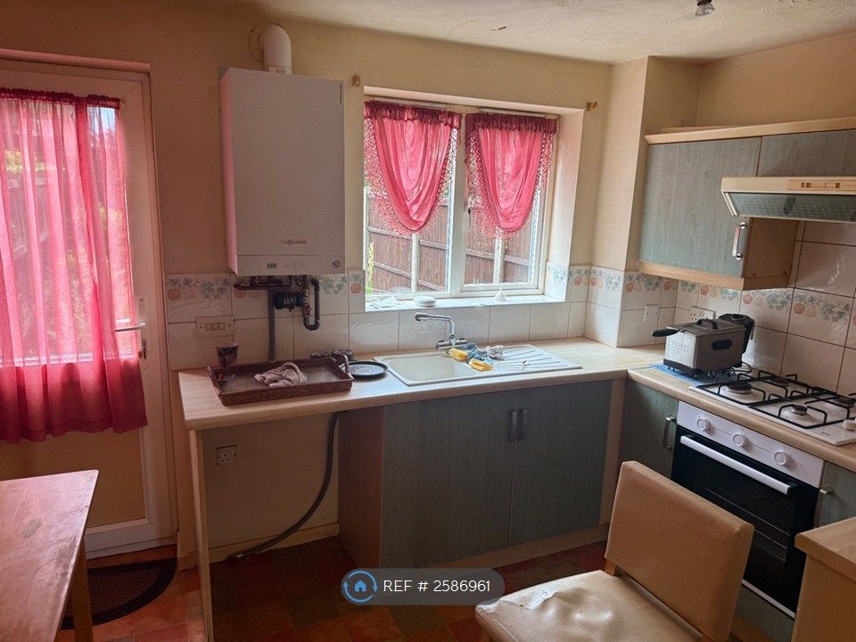 Property photo 2 of 5
