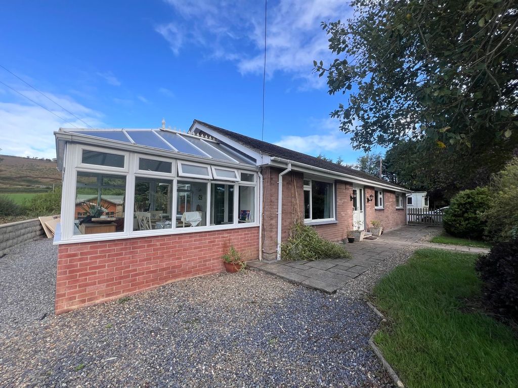 Property photo 1 of 42