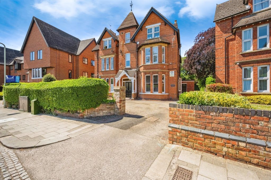 Property photo 1 of 13