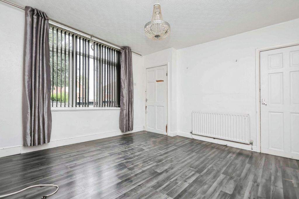 Property photo 2 of 17 Pbox-Img.Jpg