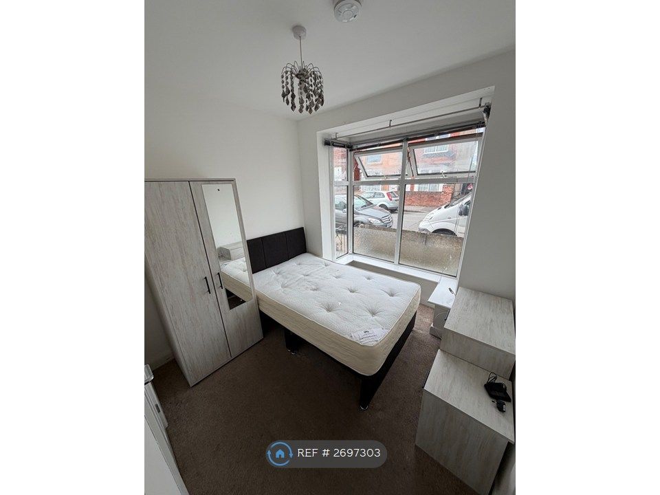 Property photo 1 of 4