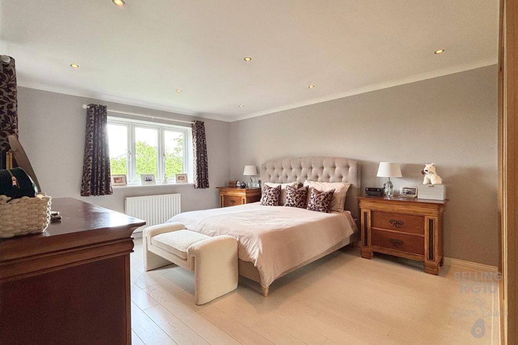 Property photo 3 of 24 5181357