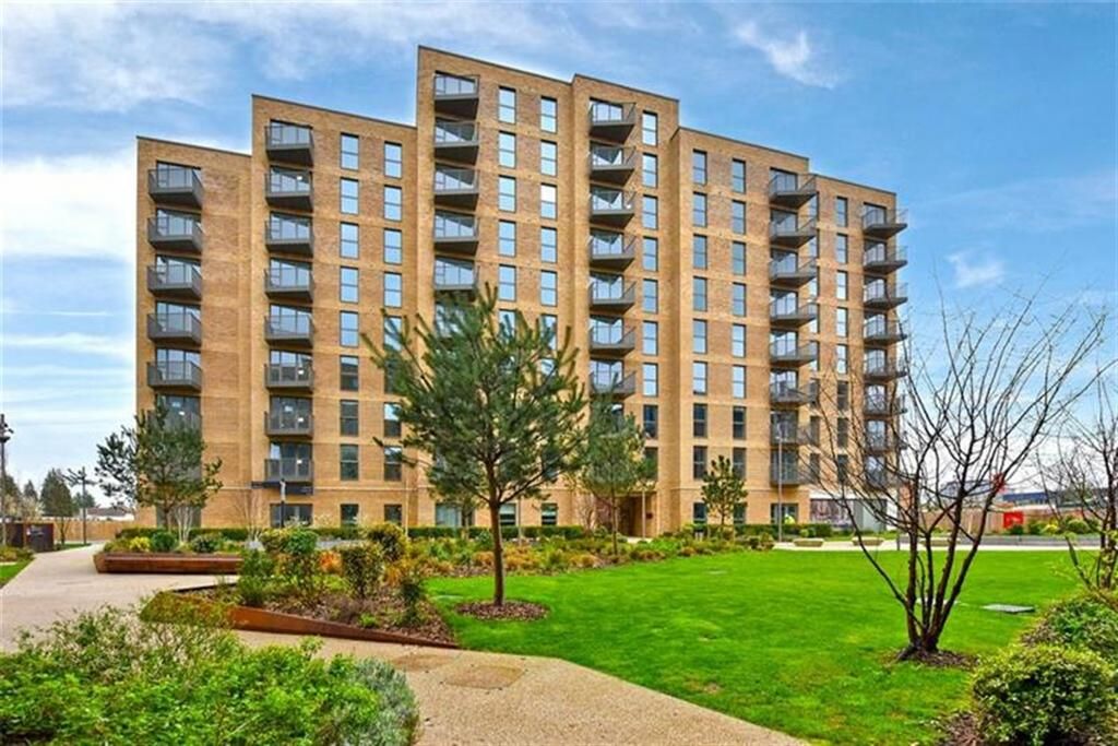 Property photo 1 of 12