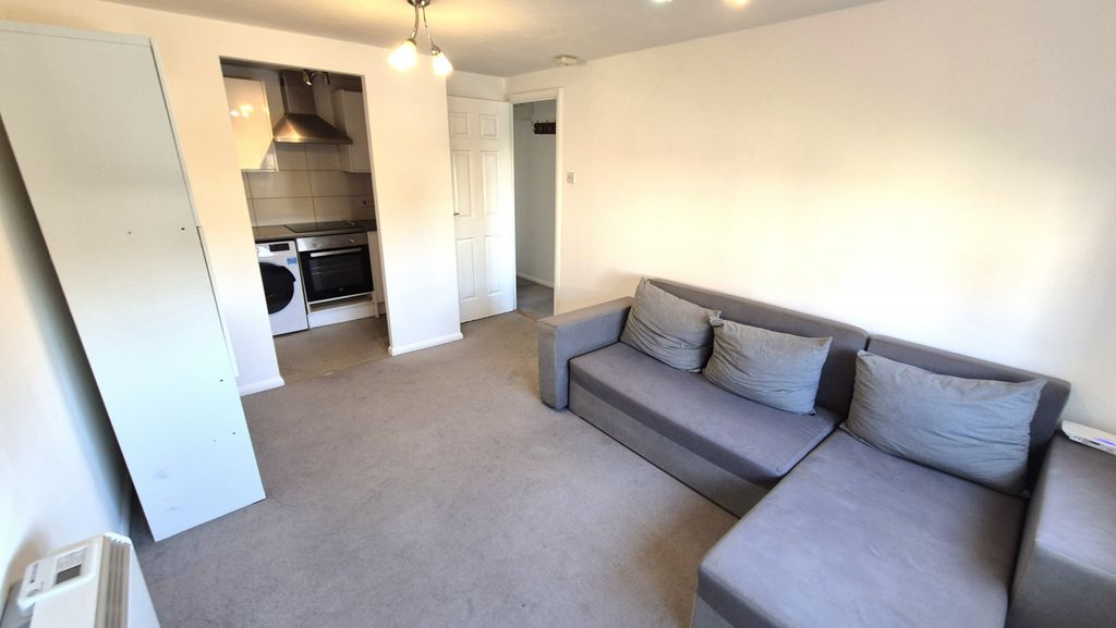 Property photo 3 of 9 Gallery