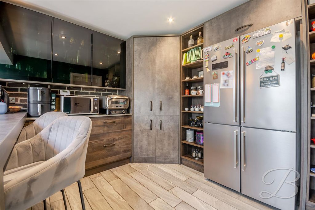 Property photo 3 of 29 Ccltd-7.Jpg