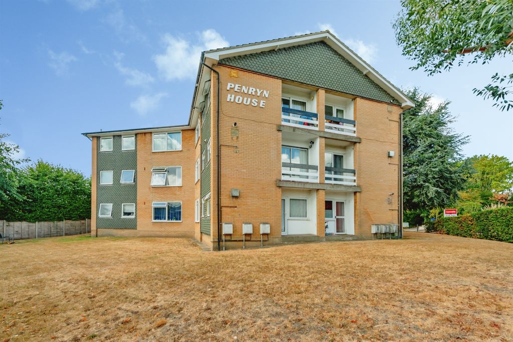Property photo 1 of 12