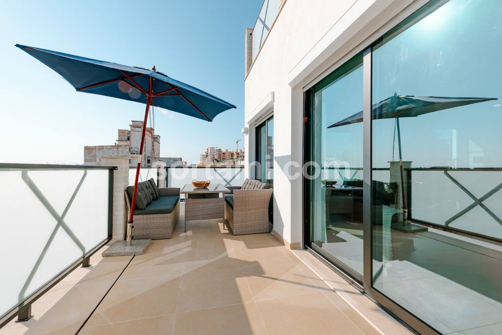 Property photo 1 of 26