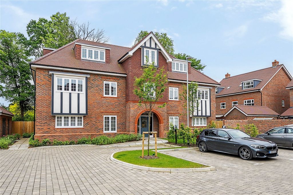 Property photo 1 of 21 Picture No. 23