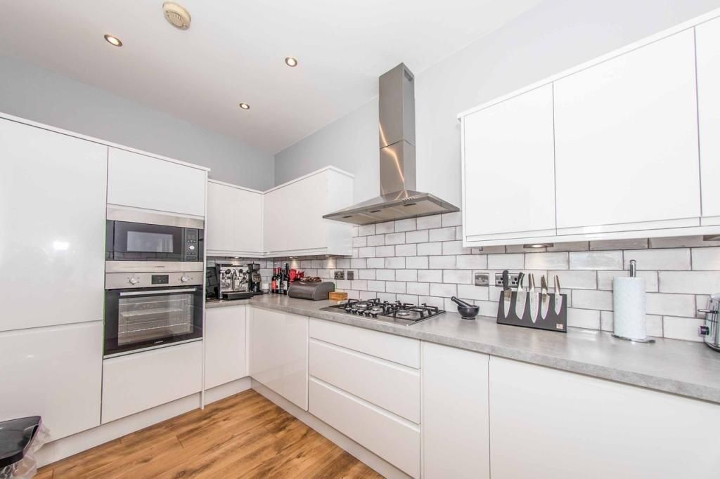 Property photo 1 of 5 Farningham Rd