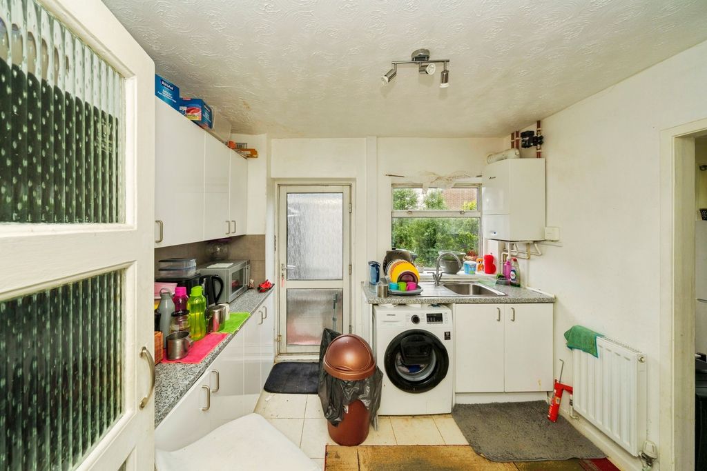 Property photo 3 of 19 Pbox-Img.Jpg