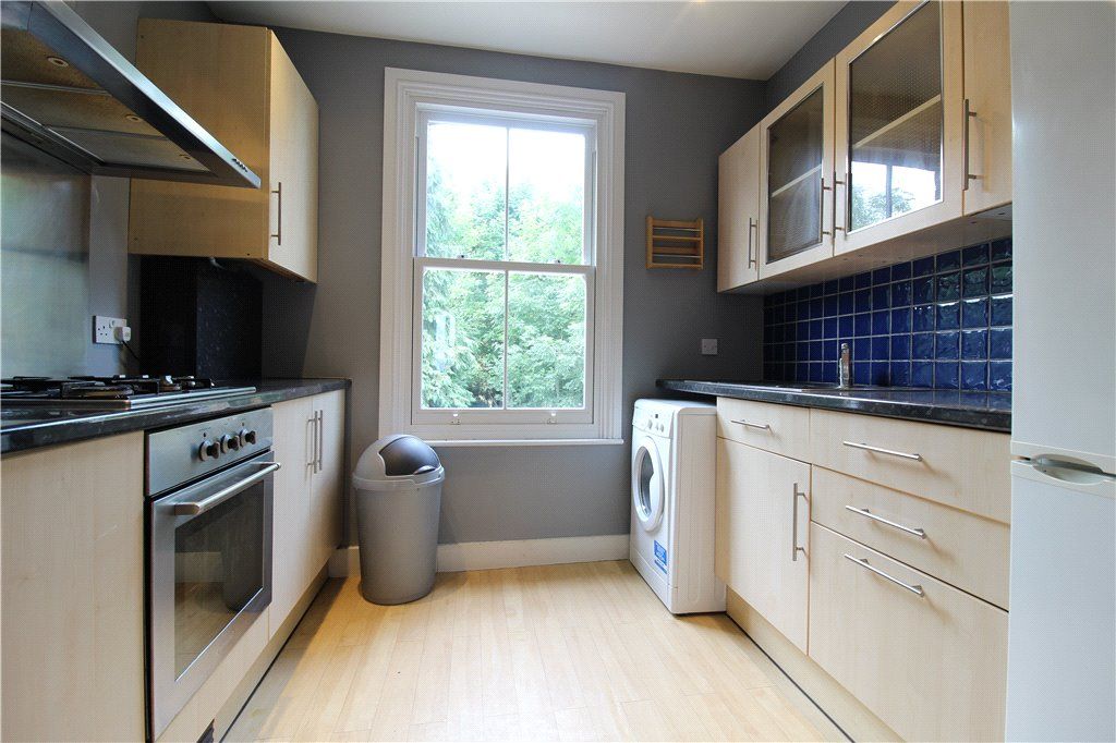 Property photo 1 of 10 Kitchen