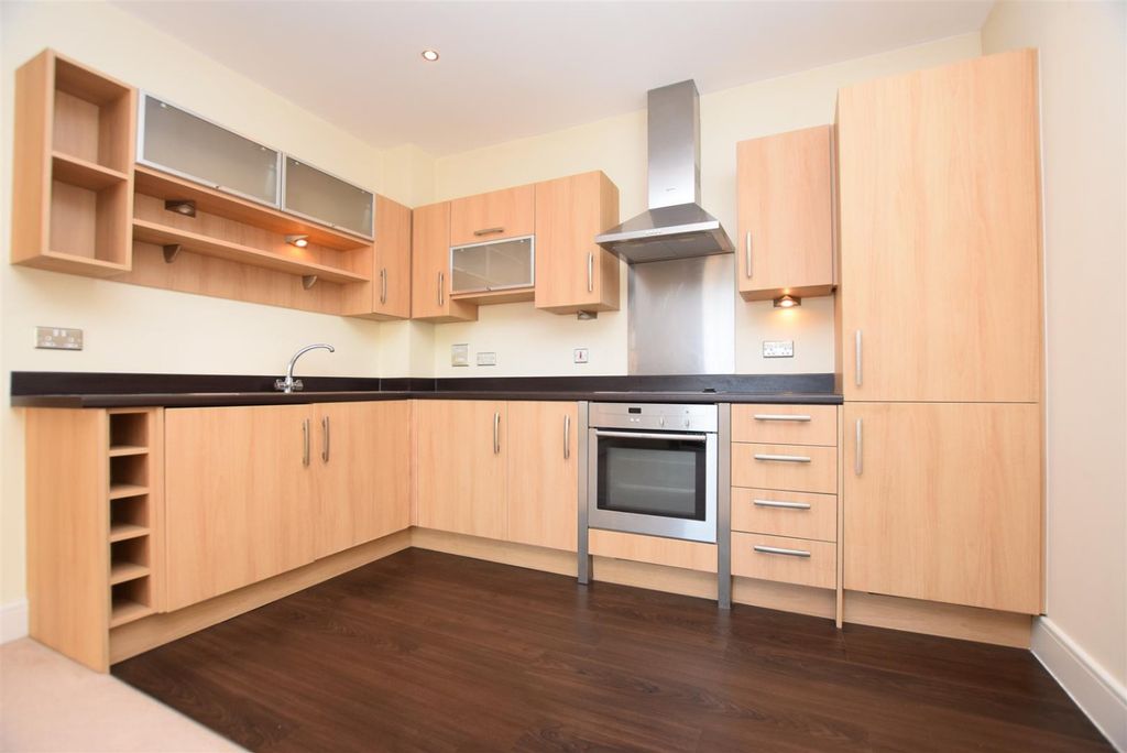 Property photo 2 of 10 4442381