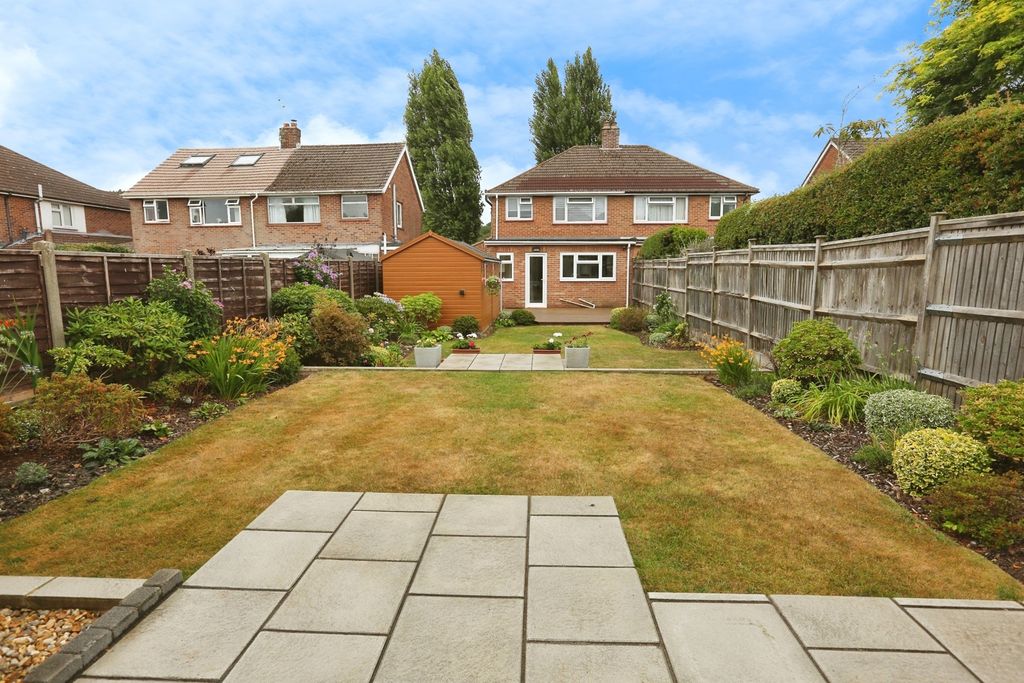 Property photo 2 of 17 Photo
