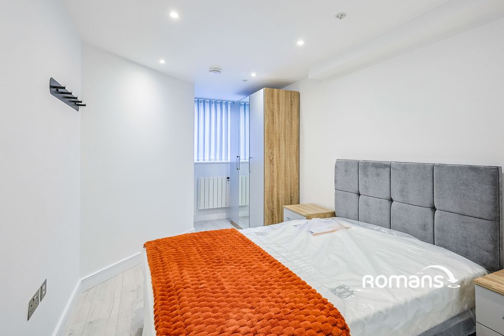 Property photo 3 of 10 Photo