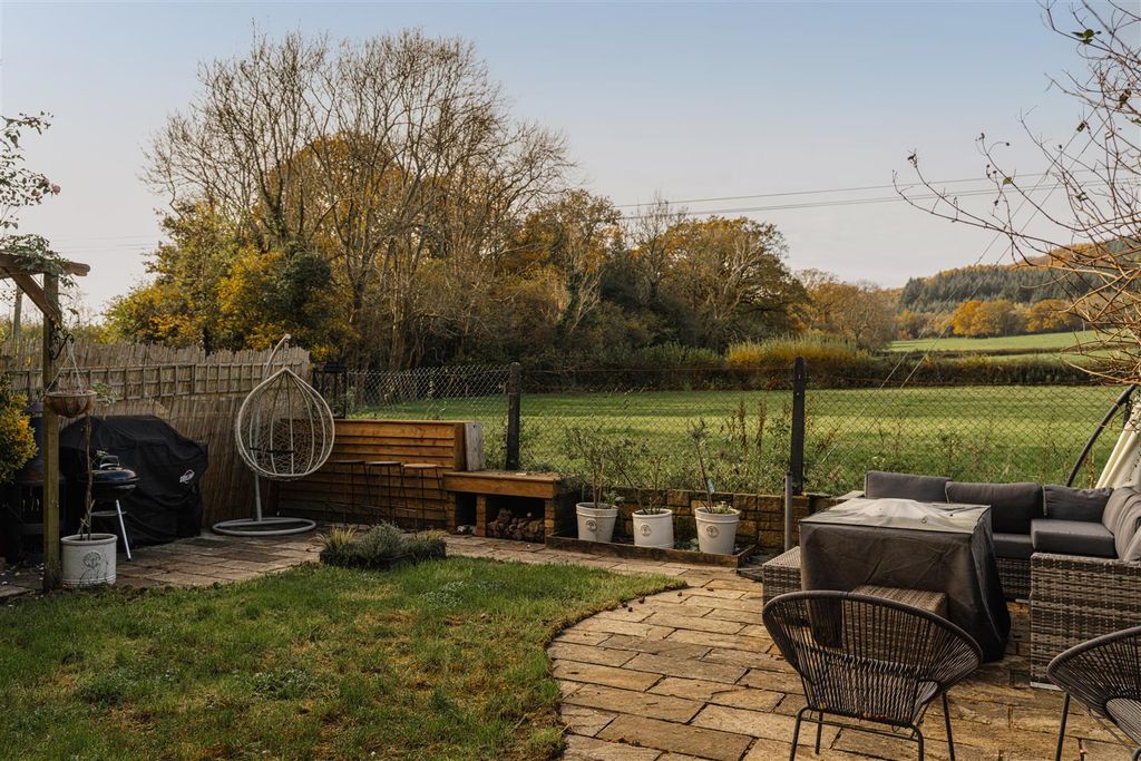 Property photo 2 of 30 27.Jpg