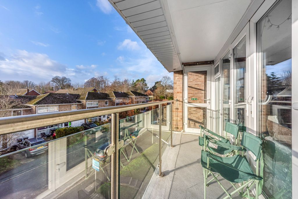 Property photo 1 of 18 Dsc_7527