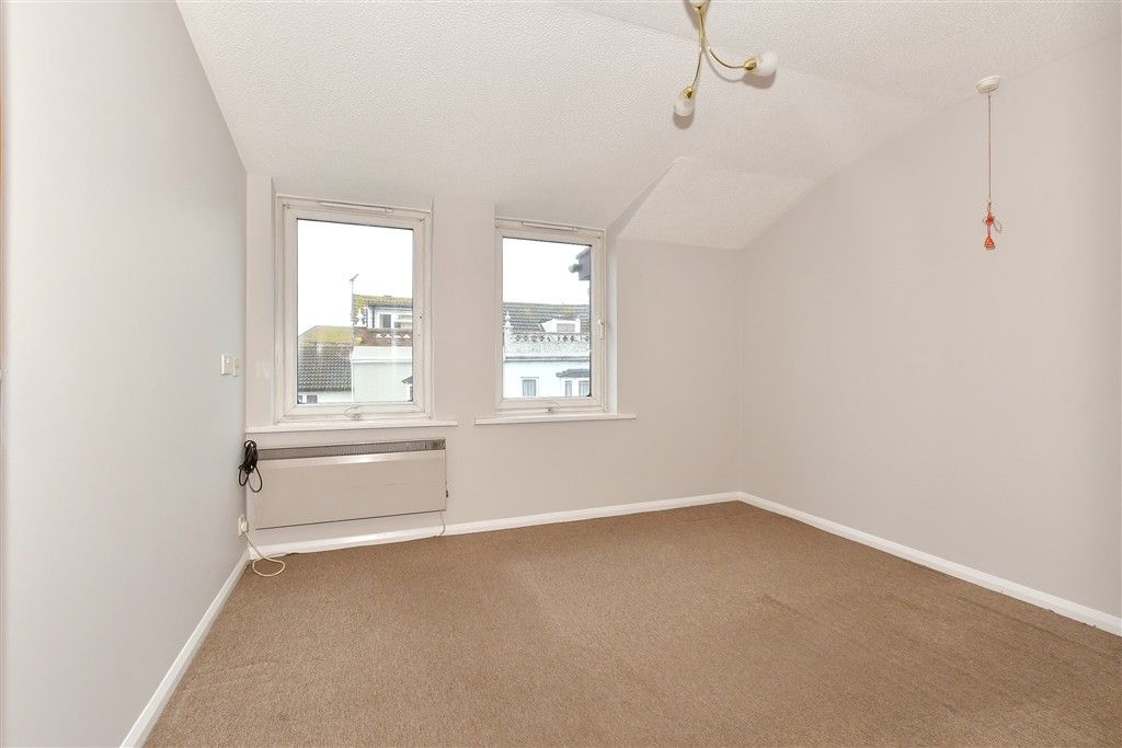 Property photo 1 of 9 Bedroom 1